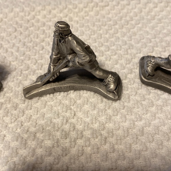 Pewter hockey players 1990 by Sanford White set of three - Picture 3 of 8